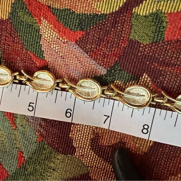 Vintage Tara Silver & Gold Collar Necklace - Picture 3 of 11